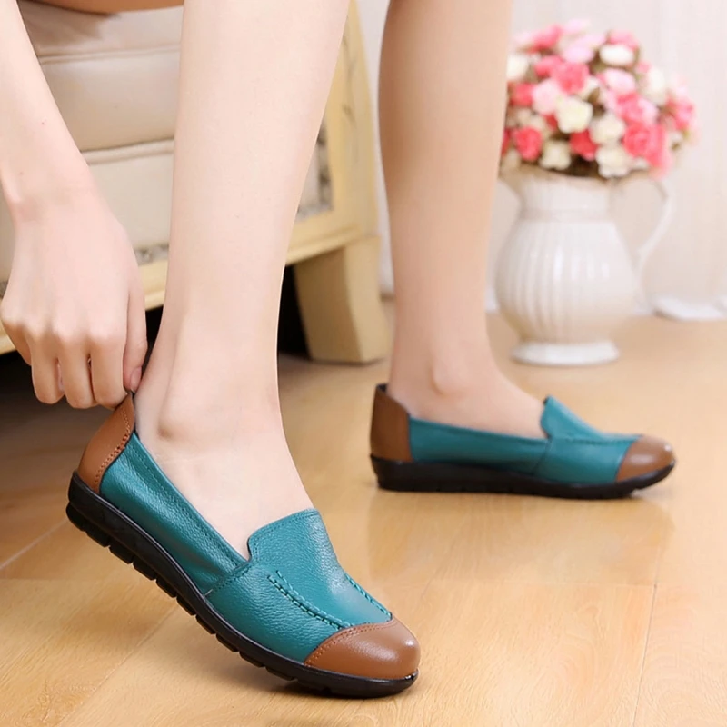 

SNURULANFashion Genuine Leather Women Flats Shoes Female Casual Slip On Comfortable Mother Shoes Women Footwear DrivingShoesE162