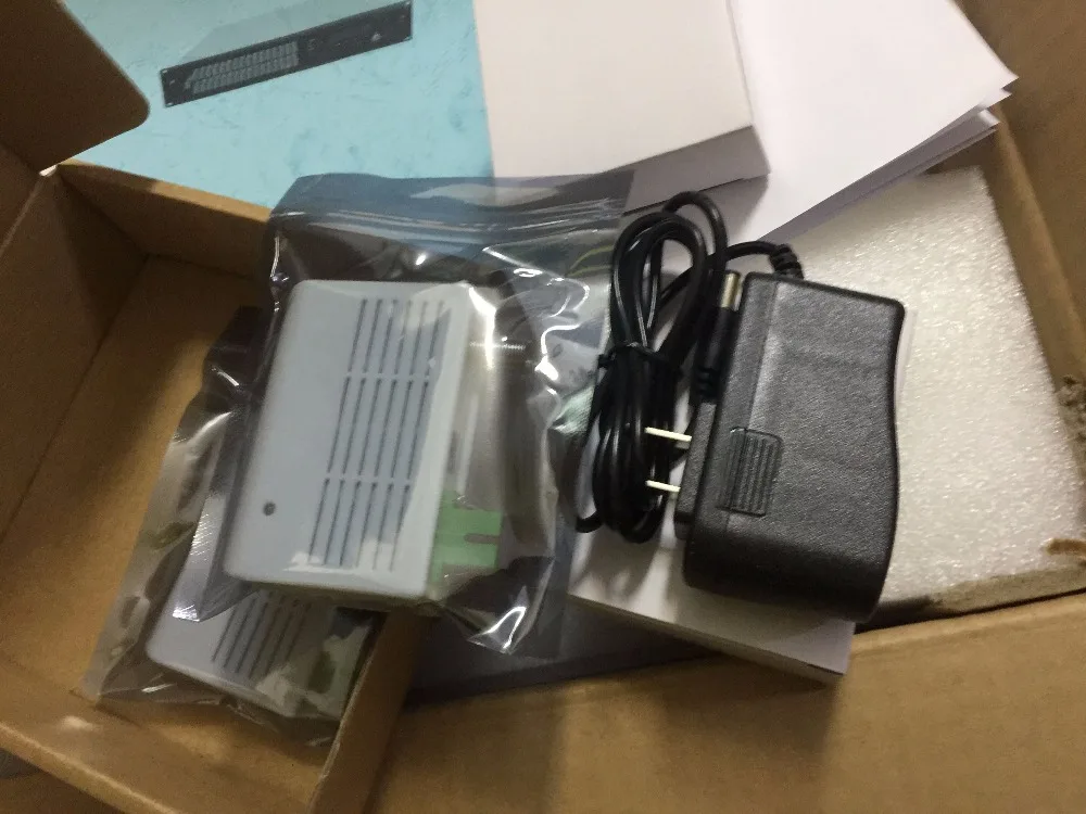 Оптоволоконный оптический приемник FTTH OR21A с фотографией белым пластиковым