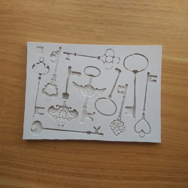 

Key Shape Silicone Cake Mould Chocolate Cupcake Decoration Tool Fondant Cake Decorating Tools Baking Tool SQ16376
