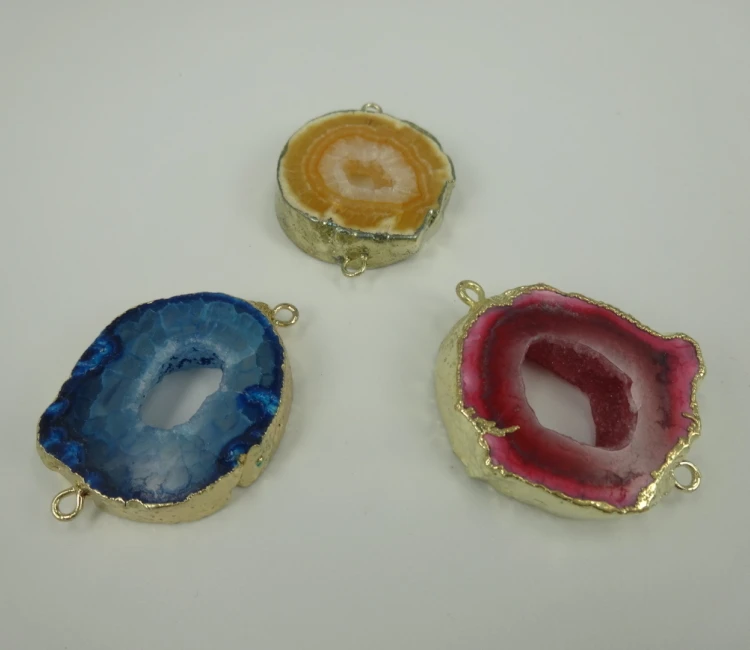 

3pcs Wholesale Women Geode Druzy Pendants Lovely Dyed Multi Colors Geode Stone Drusy Pendant With Plated Edged Quartz Druzy