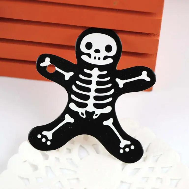 Skull 50 шт мультфильм череп летучая мышь бумажные ярлыки Хэллоуин украшения коробка конфет Висячие бирки сувениры для детей подарочная упаковка декоративные карточки - Цвет: Skull