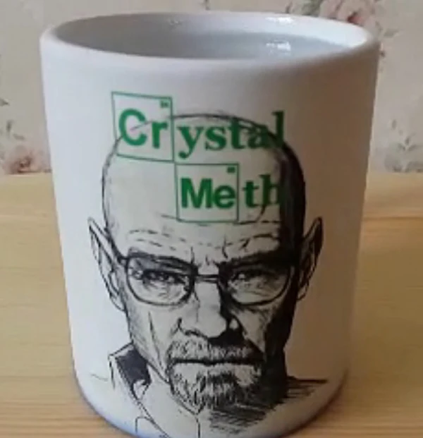 Новый чехол с принтом во все тяжкие украшением в виде кристаллов качественный