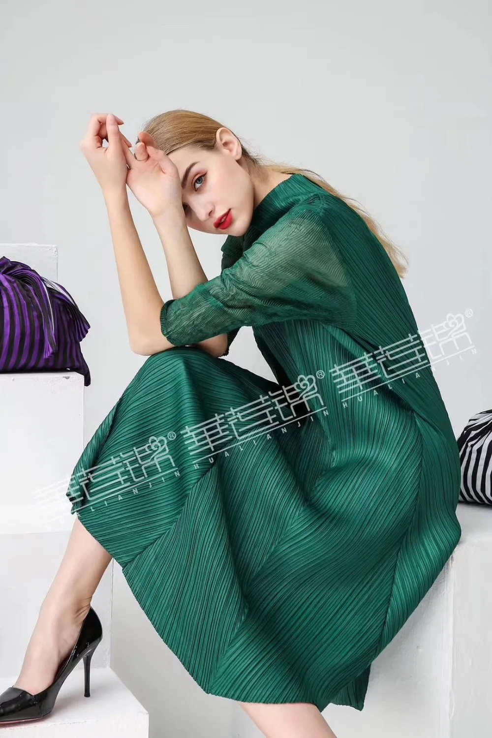 Хит продаж модное кружевное платье Miyake с рукавом до локтя расшитое блестками