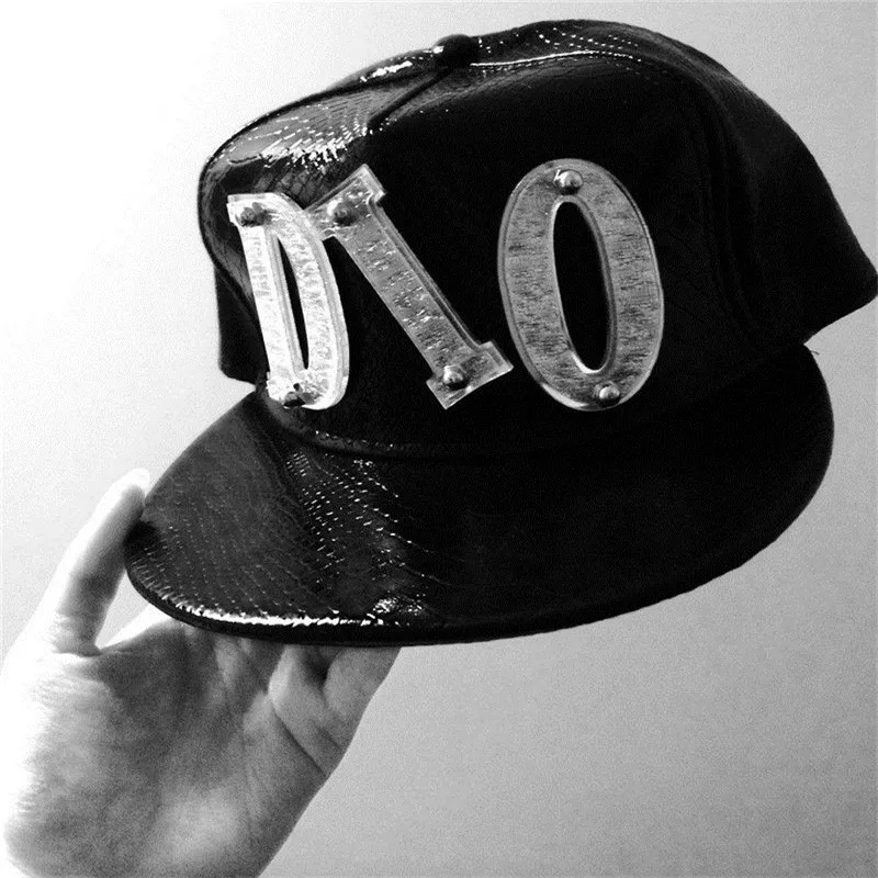 white letter type Takerlama аниме Джоджо Необычные приключения Джоджо Джони Joestar шляпа dio Snapback Косплей Кепка черный - Цвет: white letter type