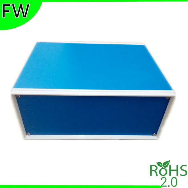 Шасси из листового металла пластиковая рамка вокруг приборной панели с корпусом