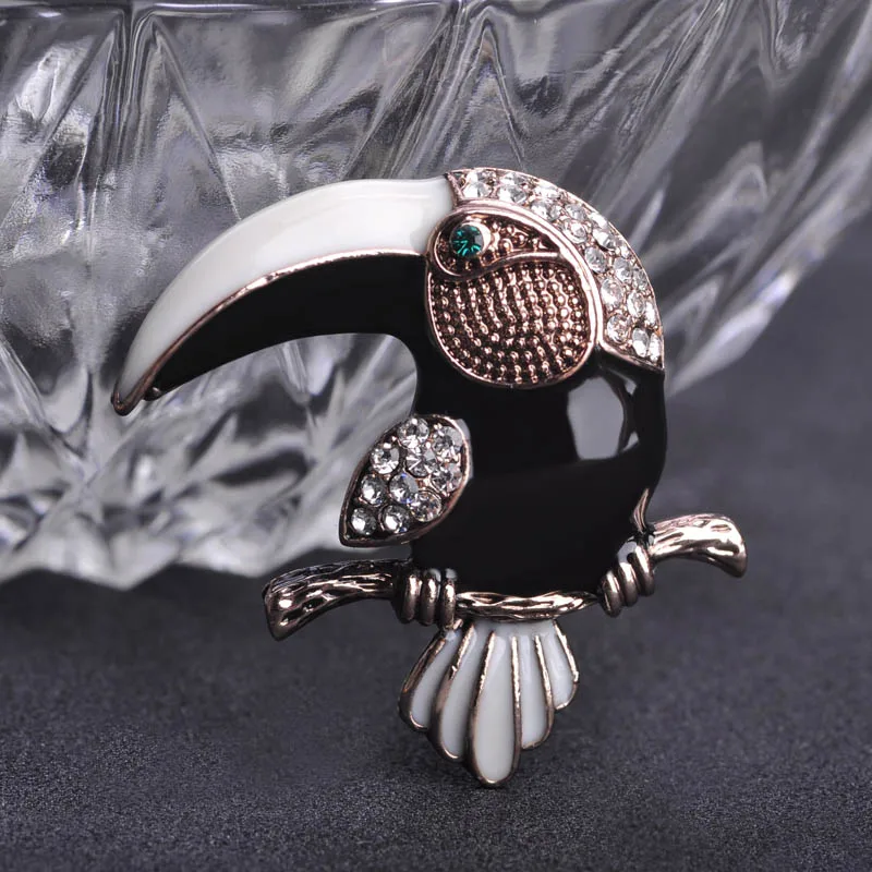 Милая брошь в виде птицы с булавкой эмалированная черная кристаллами для женщин