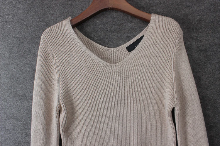 Женский Укороченный трикотажный топ с расклешенным рукавом и V-образным вырезом |