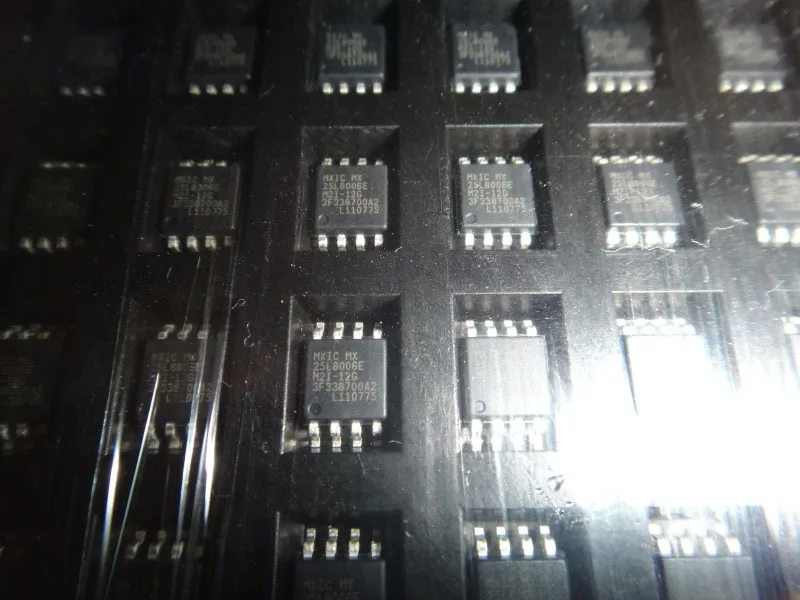 MX25L8006EM2I 12G 25L8006EM2I MX25L8006E MX25L8006 25L8006E СОП 8 новое и оригинальное|Соединители| |