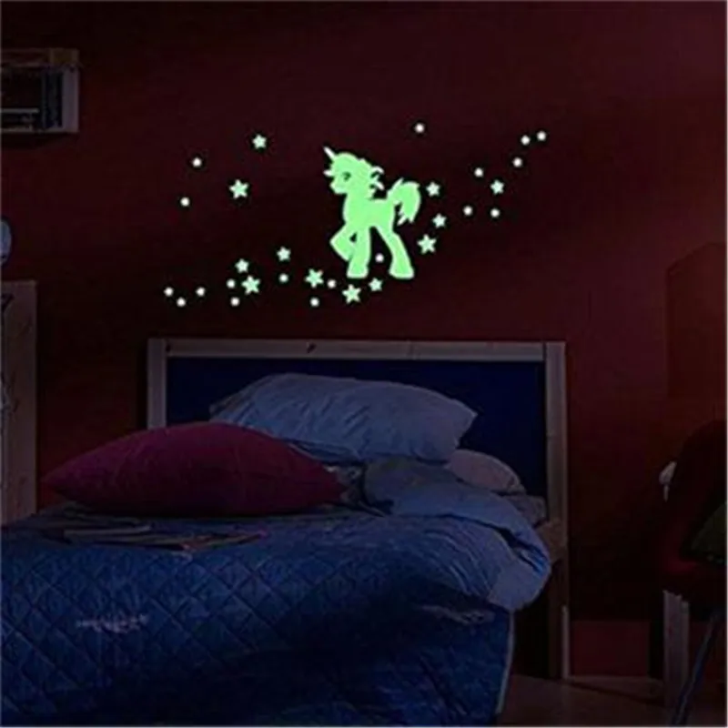 Светится в темноте звезды Единорог Наклейка на стену для детской комнаты детская