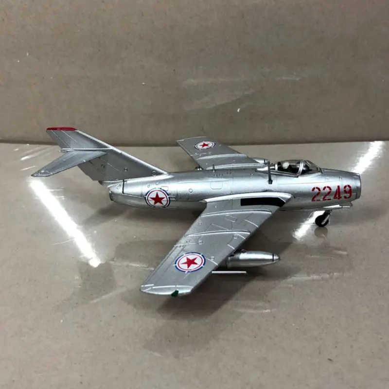 WLTK 1/72 масштаб военная модель игрушки Mikoyan MiG-15 истребитель литой металлический самолет модель игрушки для сбора, подарка, украшения