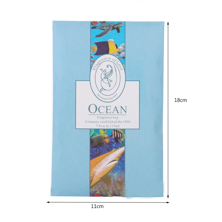 В помещении можно повесить натуральные пакетики гардероб устойчивые к насекомым