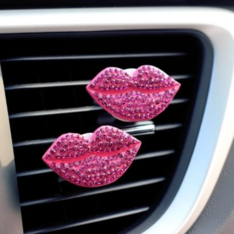 Красный автомобильный освежитель воздуха с зажимом для вентиляционного