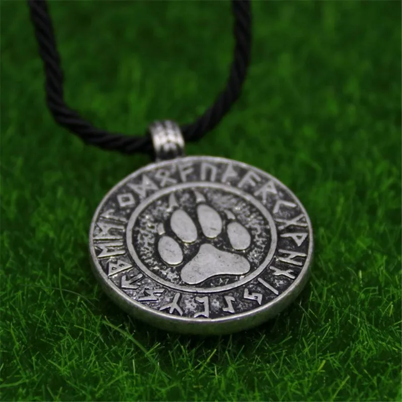 

Slavic Rune Nordic Necklace Viking Wolf Paw Pendant Necklace Chain Bear Claw Trail Charm Statement Necklace Male Women Gift