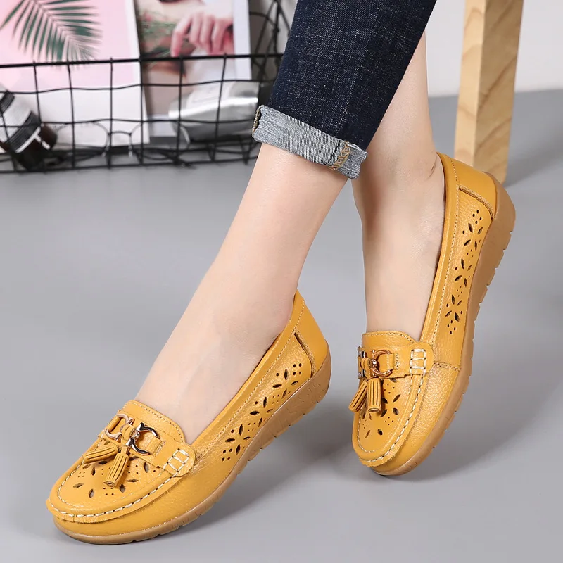 

Women's flat Genuine Leather Shoes Woman Loafers Slip-On Female Flats Moccasins Ladies Driving Shoe Cut-Outs Mother Footwear