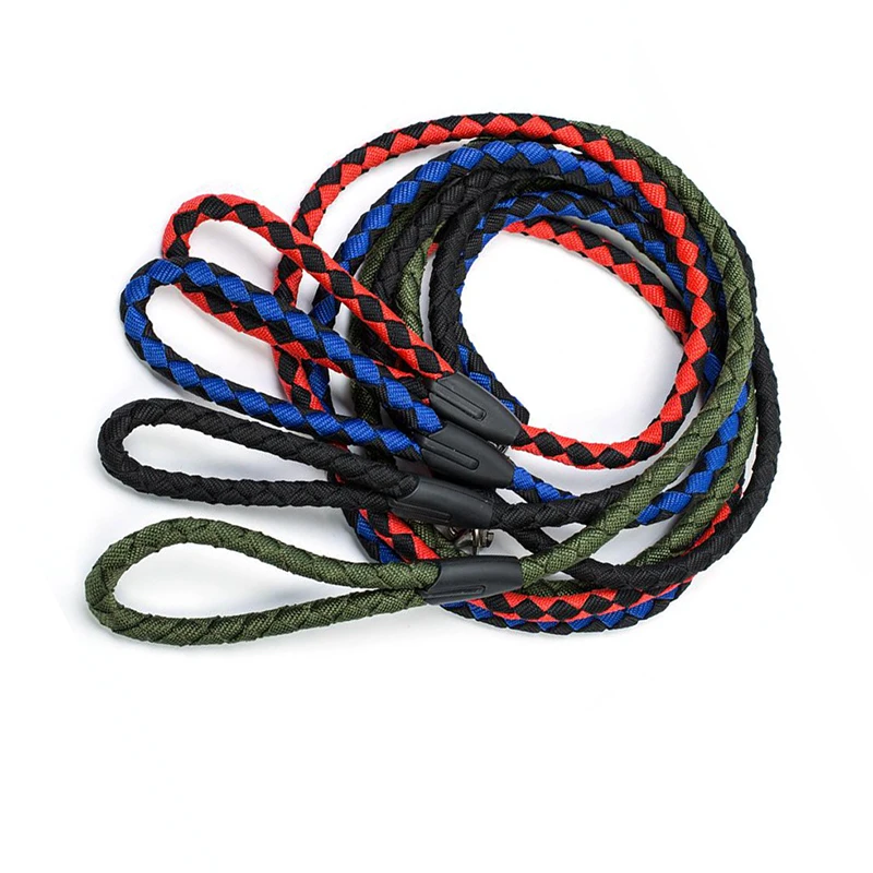 

Нейлоновые тканые поводки для собак маленького и среднего размера