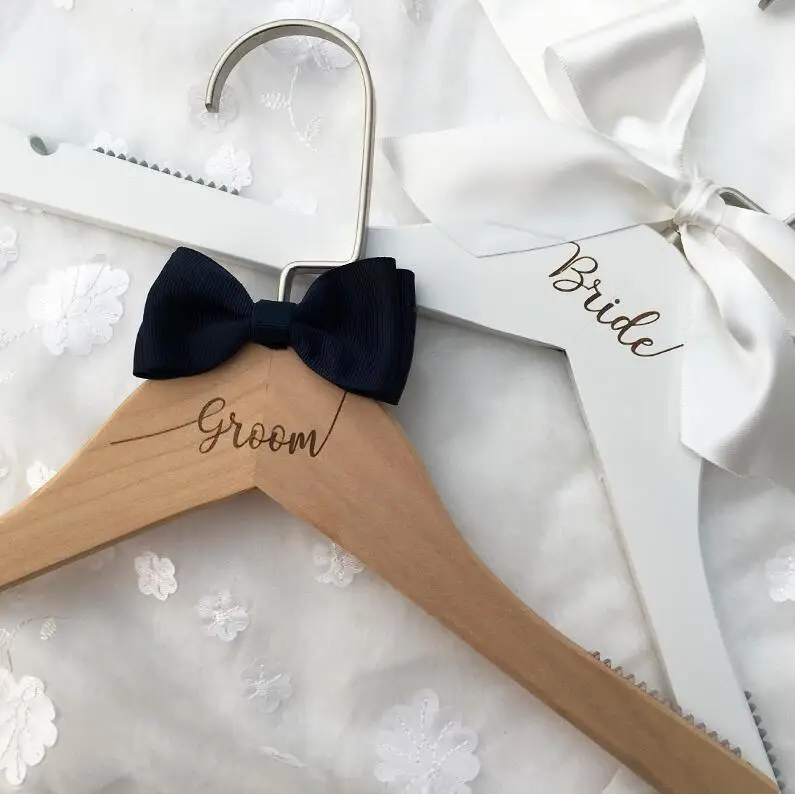 Bride Groom Вешалка для свадебного платья, вешалка для невесты, подарок для невесты, свадебные вечерние вешалки, Свадебные вешалки, подарки для подружки невесты - Цвет: Bride Groom