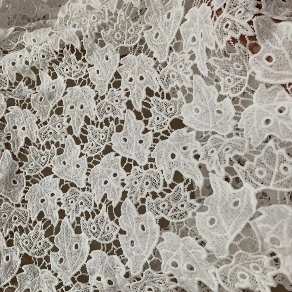 Кружевная ткань 1 ярдов кружевная в африканском стиле белая с вышивкой