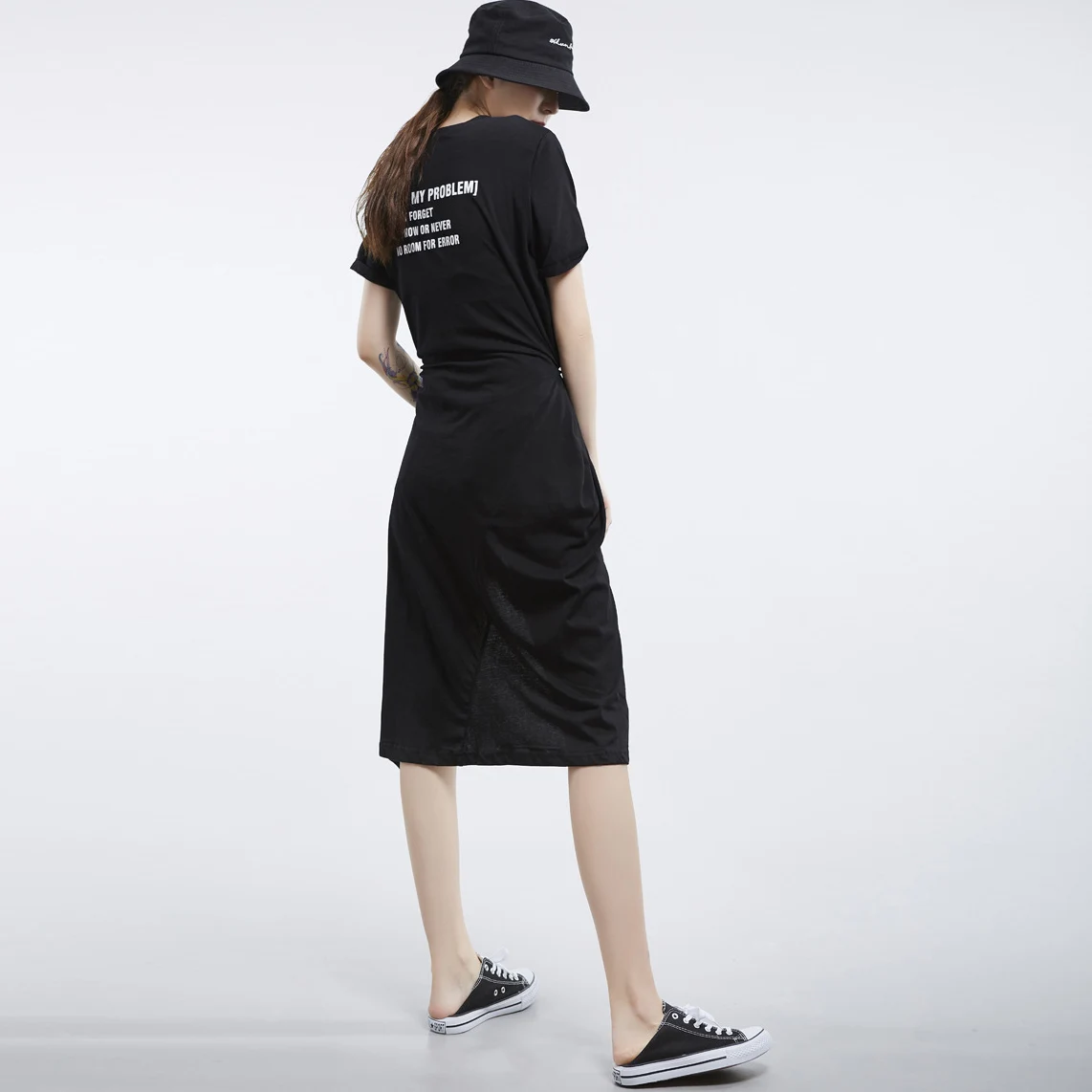 

Johnature 2021 Summer Thin O-neck Short Sleeve Irregular Long Women T-Shirts Loose Fashion Casual Simple Women Tops New