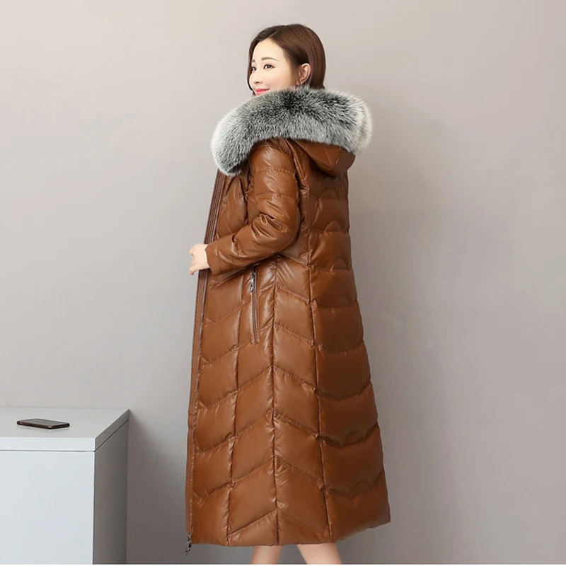 Женский пуховик из овчины длинный натуральной кожи с капюшоном и лисьим меховым