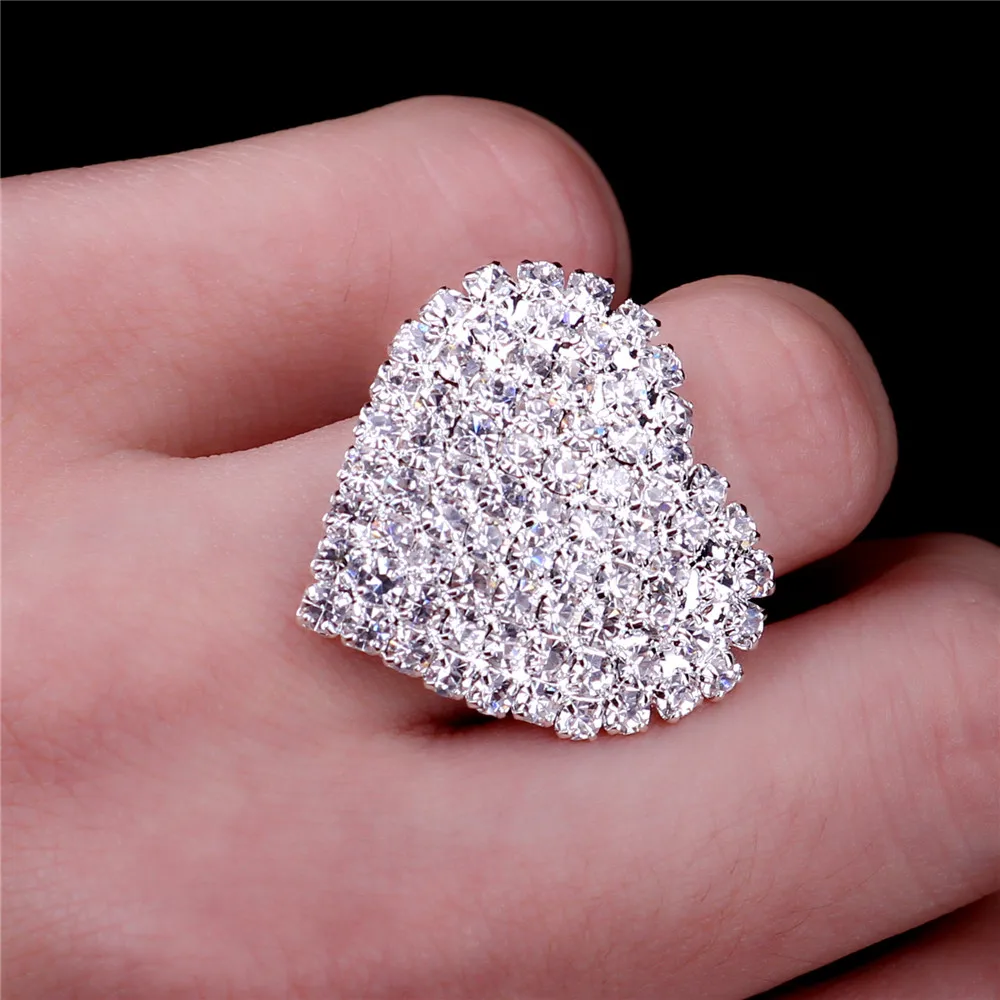 Женское кольцо с большим сердечком Винтажное из белого серебра цирконием