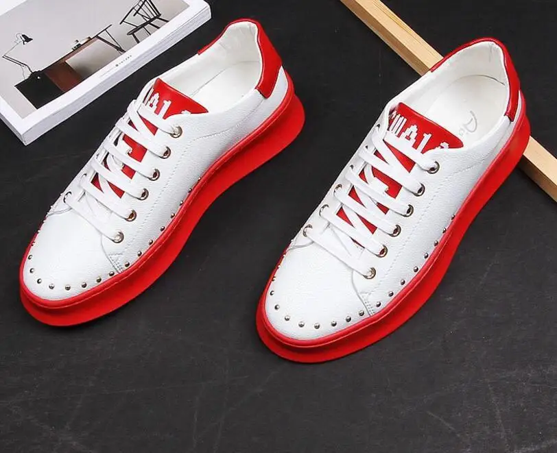 spesifikasi Sepatu Pergelangan Kaki Fashion Pria Sepatu Bot Pergelangan Kaki Atas Paku Keling Musim Semi Musim Gugur Sneakers Pria Sepatu Kasual Jalanan