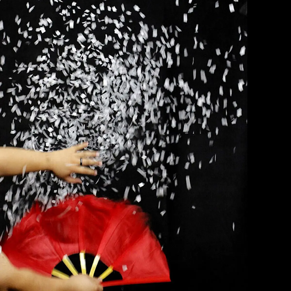 Волшебная бумага для снежинок волшебная белая 12 шт./упак.|Волшебные фокусы| |
