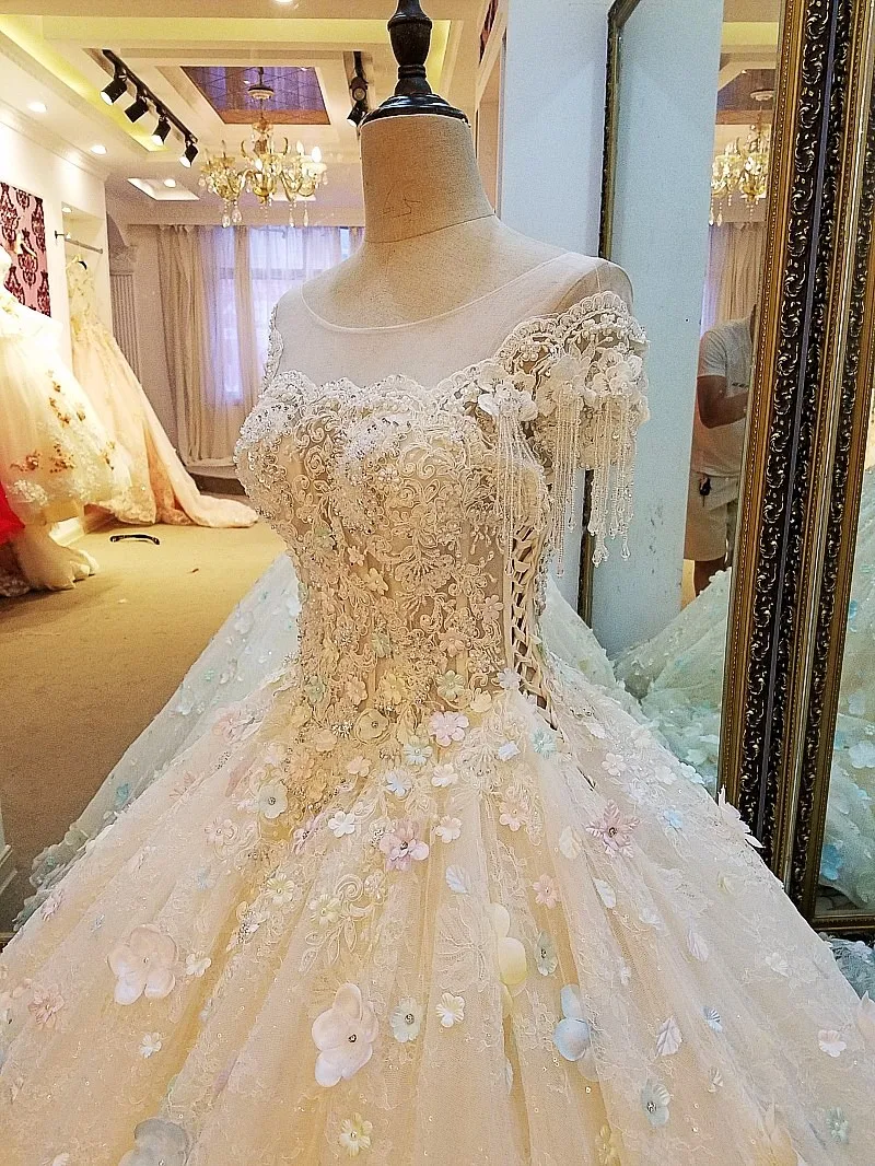 Новое поступление винтажное свадебное платье 2017 Совок с рукавами-крылышками