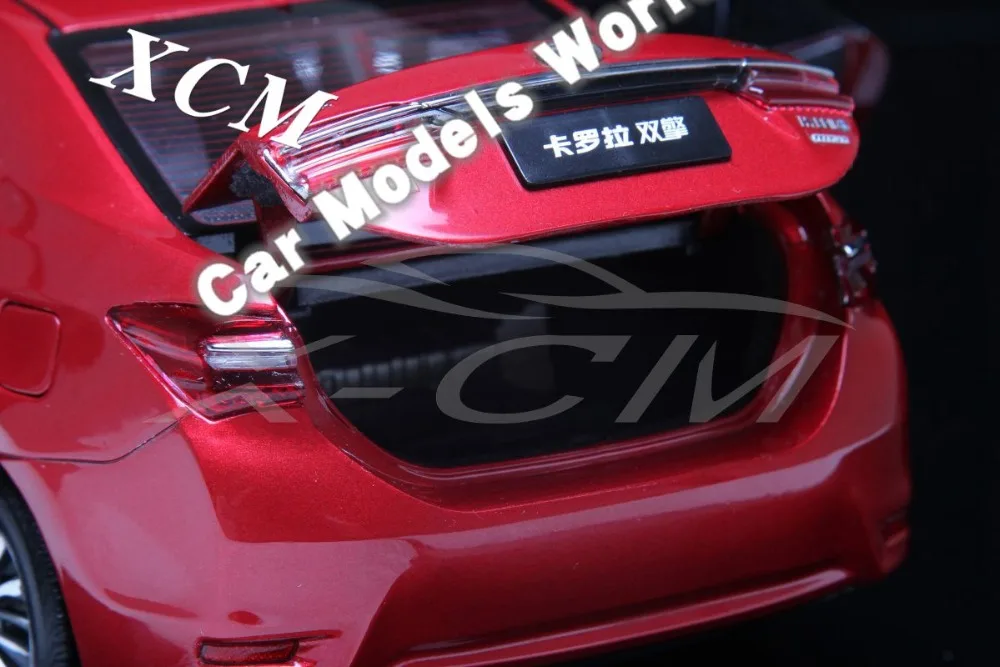 Литая модель автомобиля для Corolla Hybrid Premium 1:18 (красный) + маленький подарок! |
