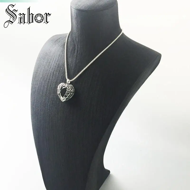 Подвеска в виде черного крылатого сердца серебряного цвета для женщин винтажный