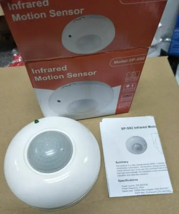 

100pcs wholesales big promotion AC 220V 1200w max Infrared PIR Motion Sensor ceiling Lamp Bulb Switch