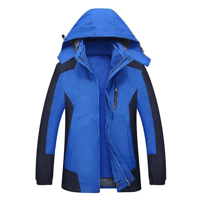 

Two sets of waterproof outdoor clothes can be disassembled in three men's three parts in a soft shell in a Chevron.