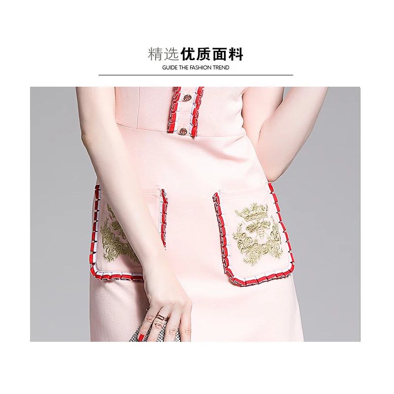 Женское платье с цветочным узором винтажное воротником и карманами красное