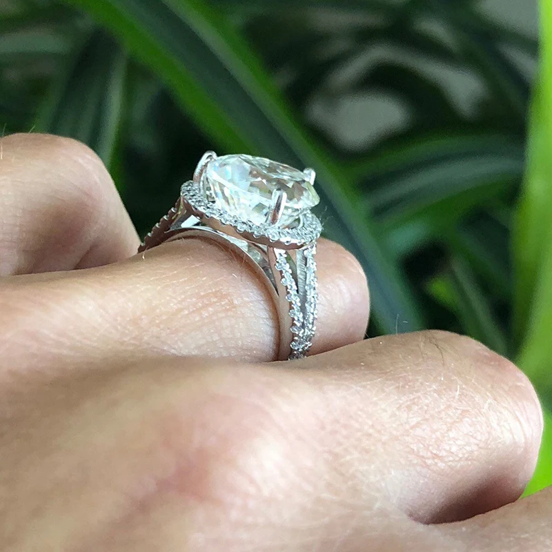 

Pear Shape Engagement Ring 5.5ct Pear Shape Supernova Moissanite Engagement Ring for Women Solid 14K White Gold