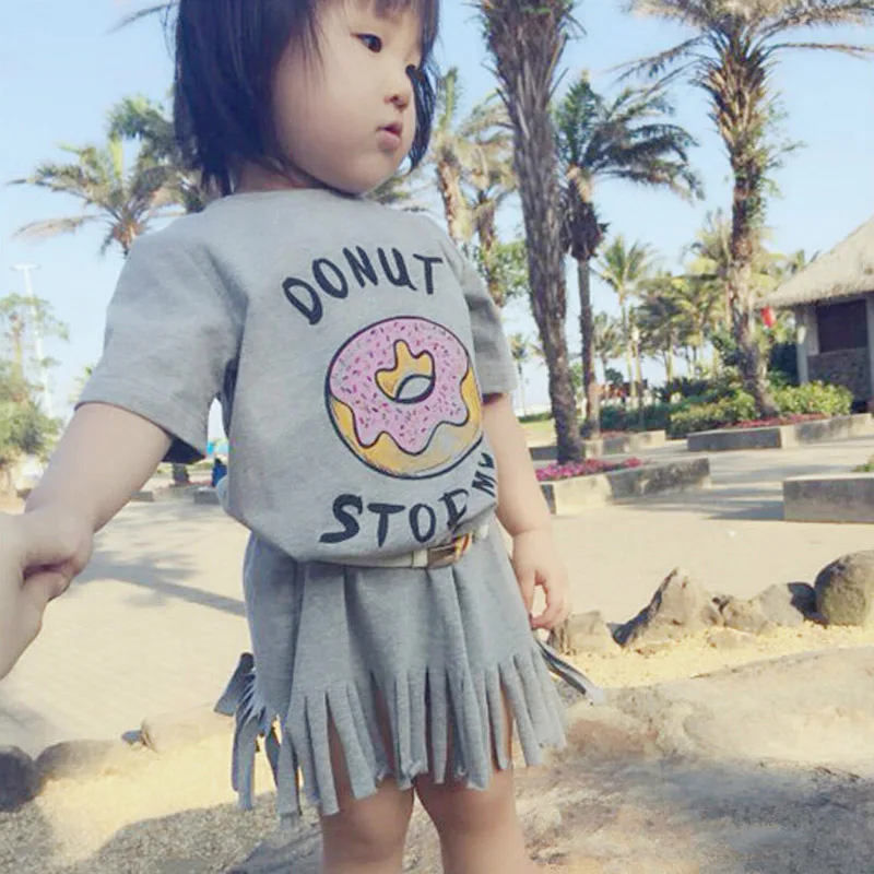 Лето стиль мать дочь соответствующие платья хлопок письмо пончик печать мода