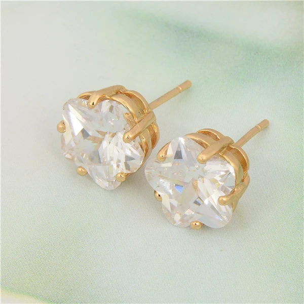 Оптовая Желтый Цвет Золота Ясно Циркон CZ Противоаллергическое Пирсинг Цветок