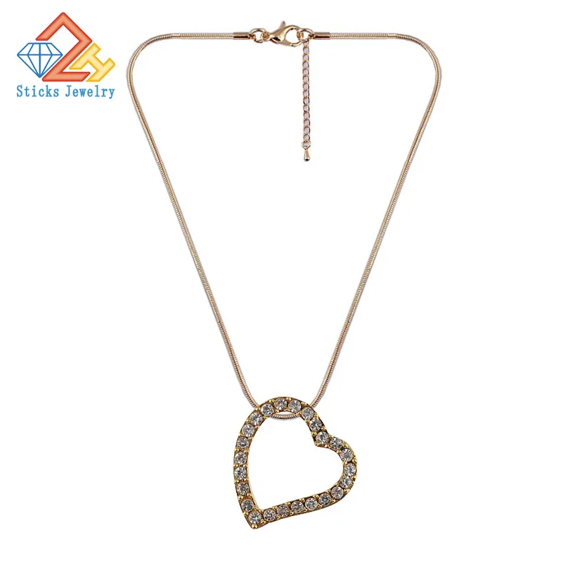 

Crystal Heart Necklace Jewelry Love Shiny Gold Plated Pendant for Woman Romantic