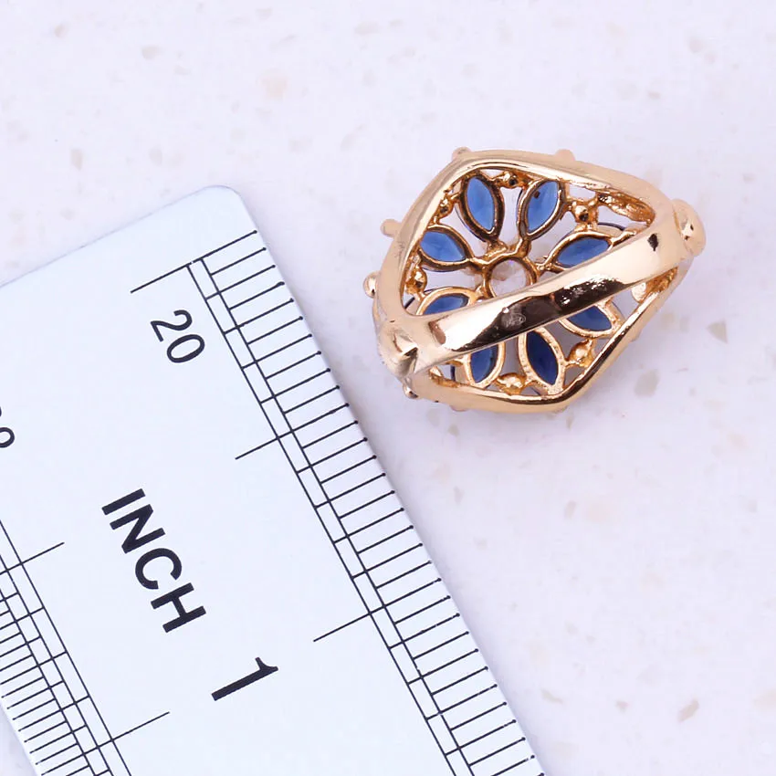 Кольцо женское под золото с имитацией кристалла в подарочной коробке I0100 |