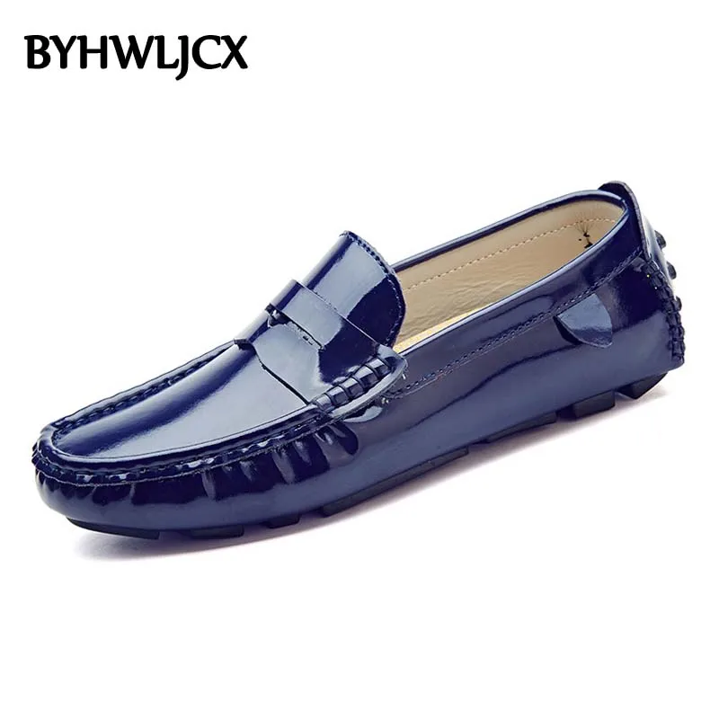 Мужские кожаные туфли блестящие модельные из мягкой искусственной кожи на