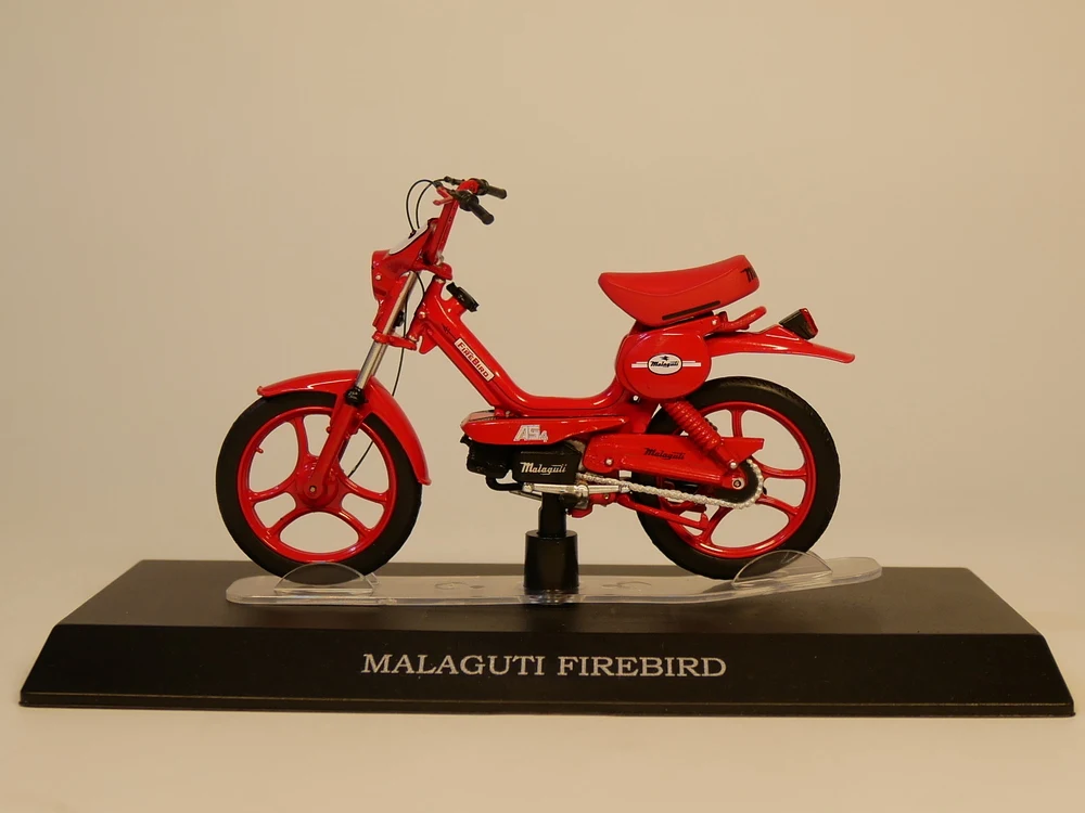 Авто ИНН 1:18 Масштаб мотоцикла MALAGUTI FIREBIRD литые модели| |