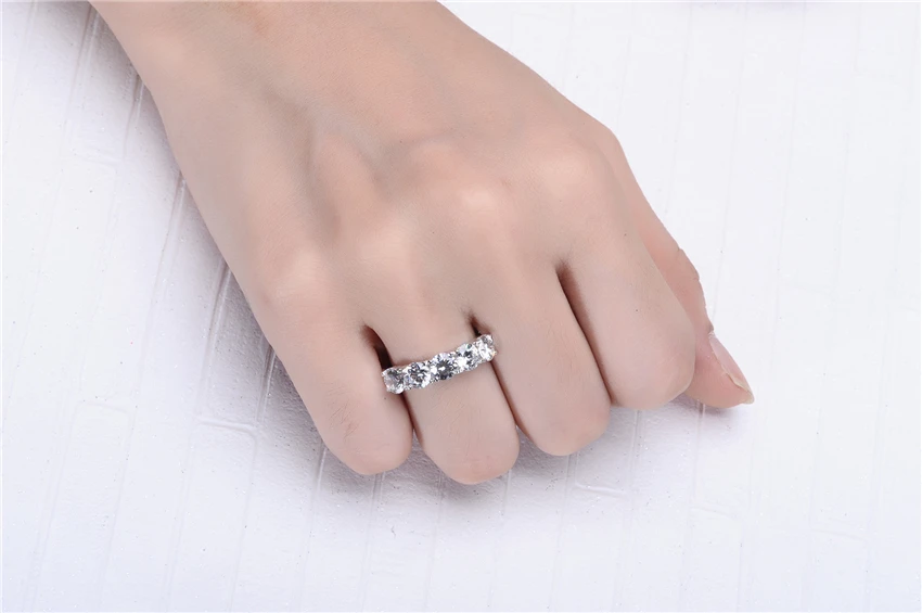 Пять камней 2.5Ct взаимодействие синтетических алмазов кольца, обручальные кольца Твердые стерлингового серебра 925 кольцо белого золота цвет ювелирных изделий