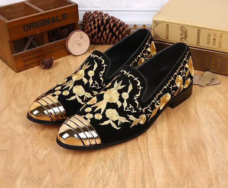 Мужские туфли на плоской подошве с золотым верхом и принтом роскошные модные