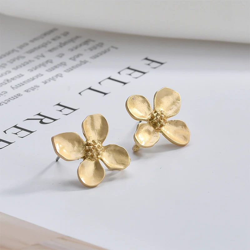 Yakin Flower Peach Heart shell ear nail Earrings ear needle material diy handmade jewelry Accessories