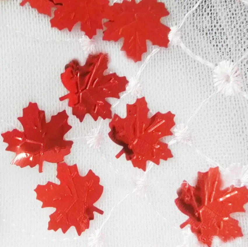 75 г красные/Золотые пластиковые листья кленового листа для свадебной вечеринки