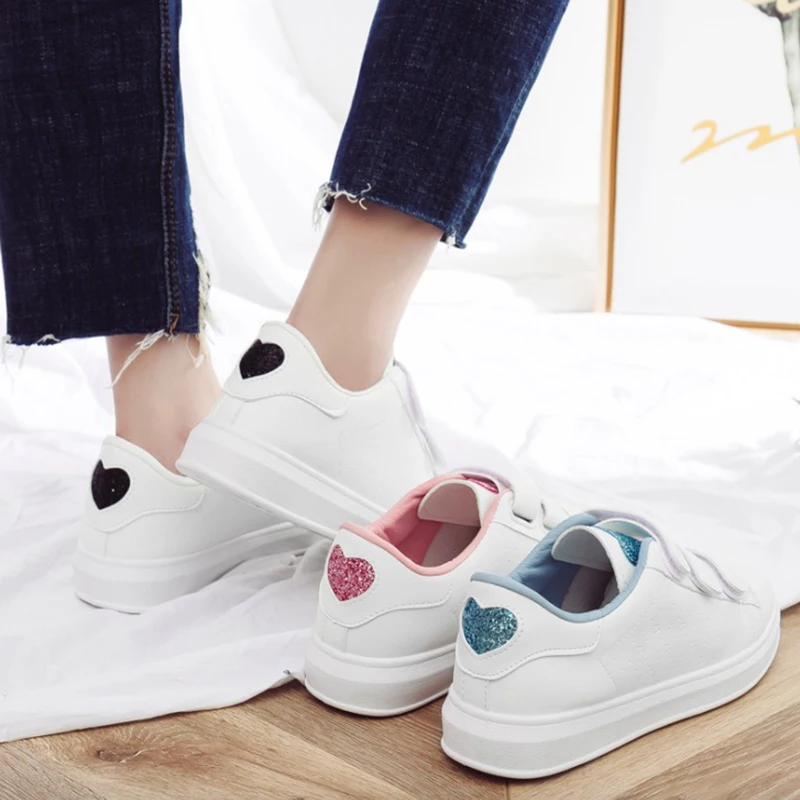 Женские кроссовки модная повседневная обувь из искусственной кожи на шнуровке