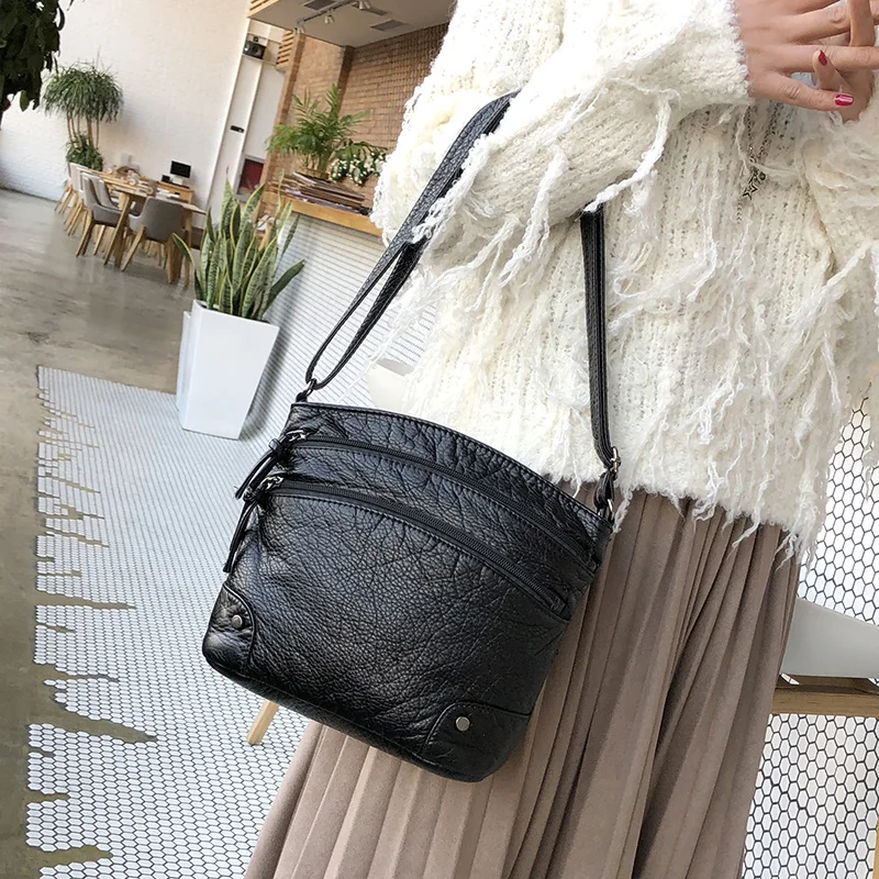 Маленькая женская сумка мессенджер Мягкая Повседневная через плечо с откидной