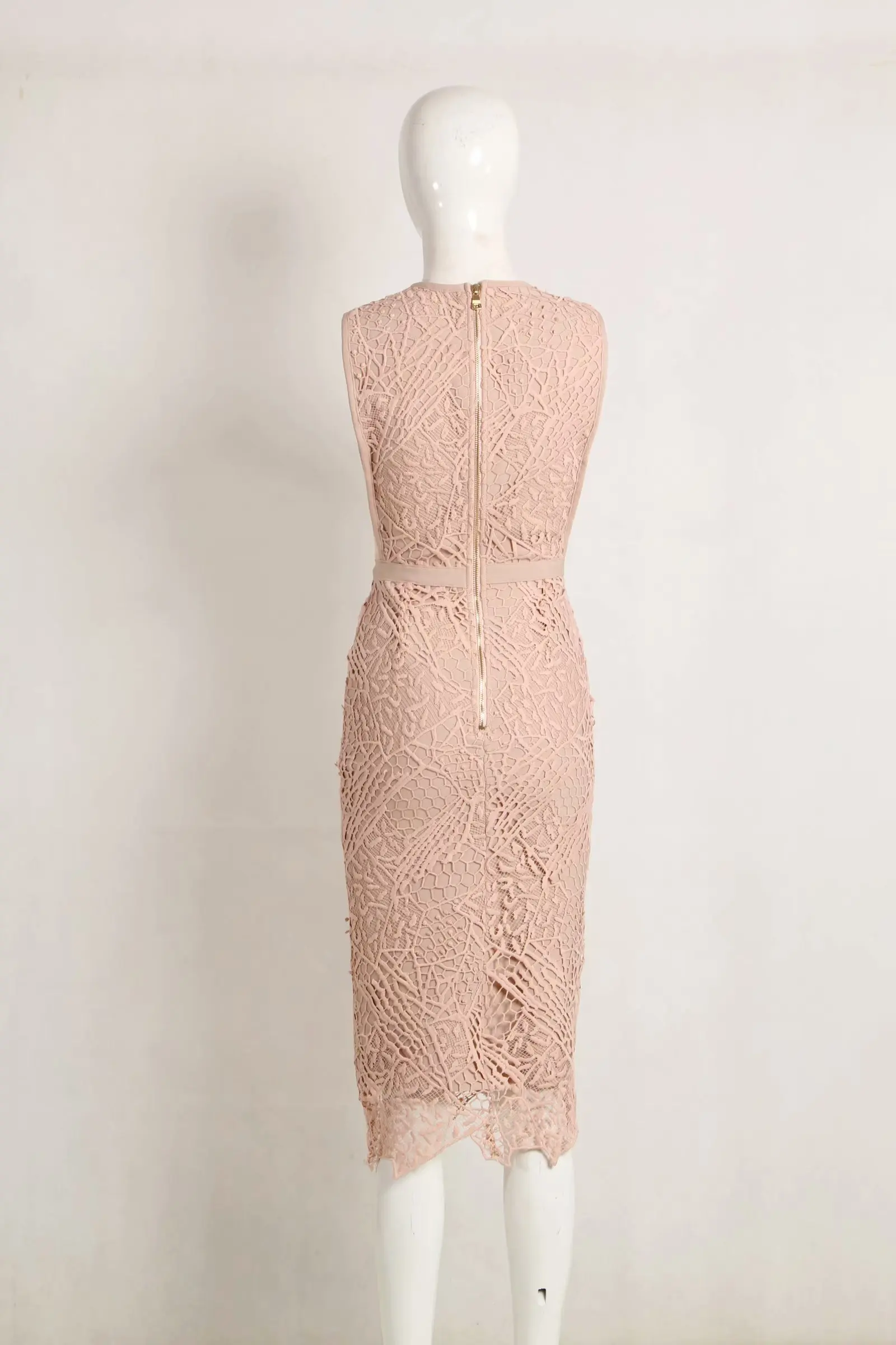 Женское кружевное платье без рукавов вечернее облегающее Бандажное женская