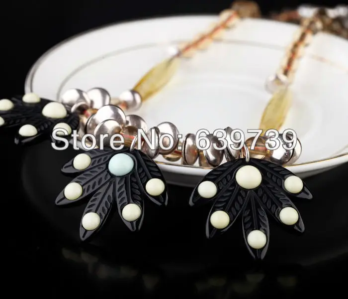 Canada Classic Black Cartoon Resin Twilight Necklaces | Украшения и аксессуары