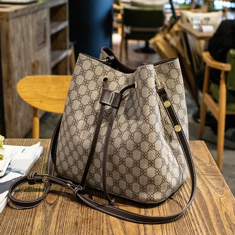 Новая Корейская версия сумки-ковша Темпераментная Женская сумка-мессенджер с