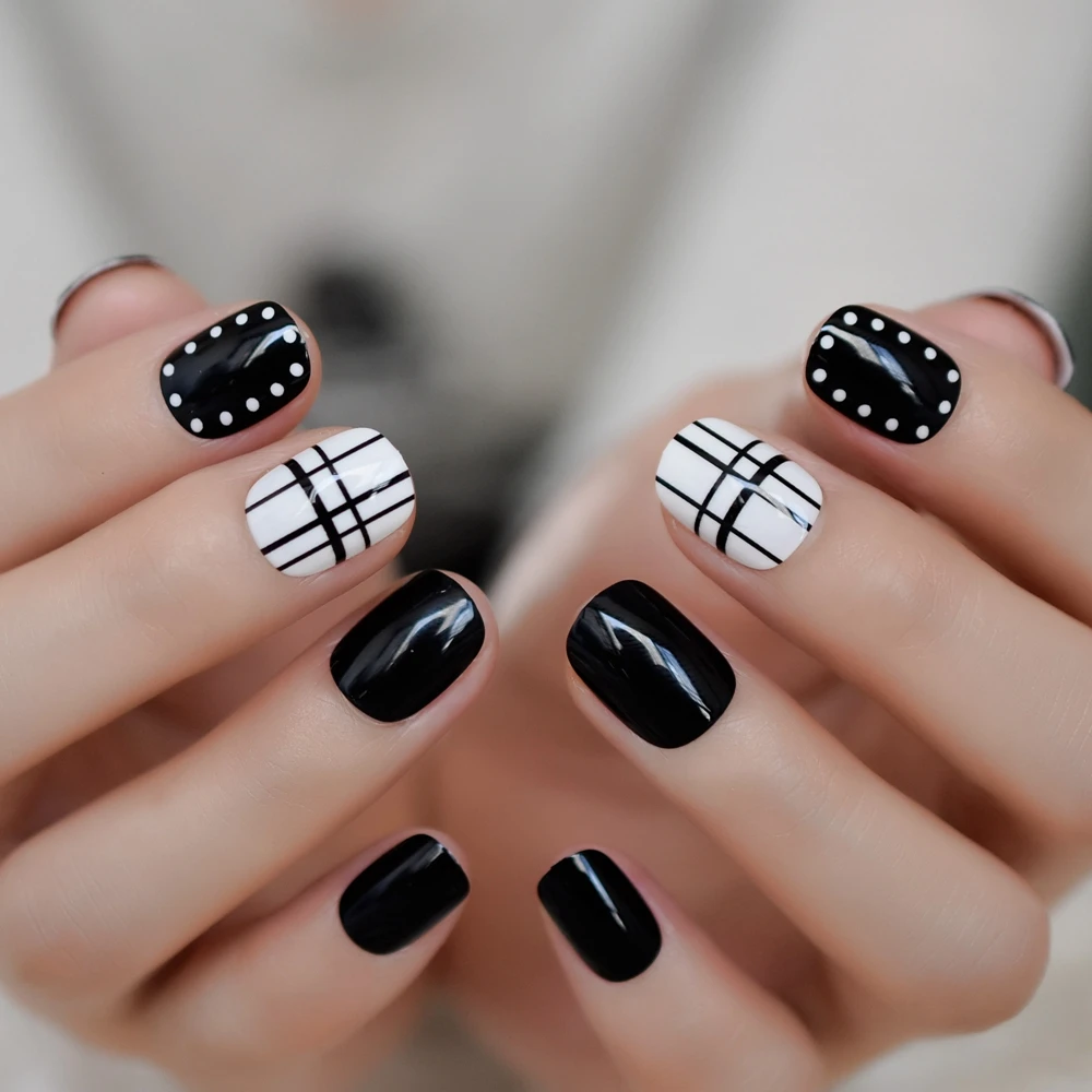 24pcs/set Classtic Black White Fake Nails Lattice Grid Artificial French False Tips Press on with Glue Sticker | Красота и здоровье
