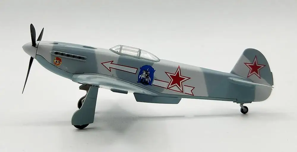 Второй мировой войны Як-3 303 истребитель авиации дивизион 1945 1/72 самолет легкая